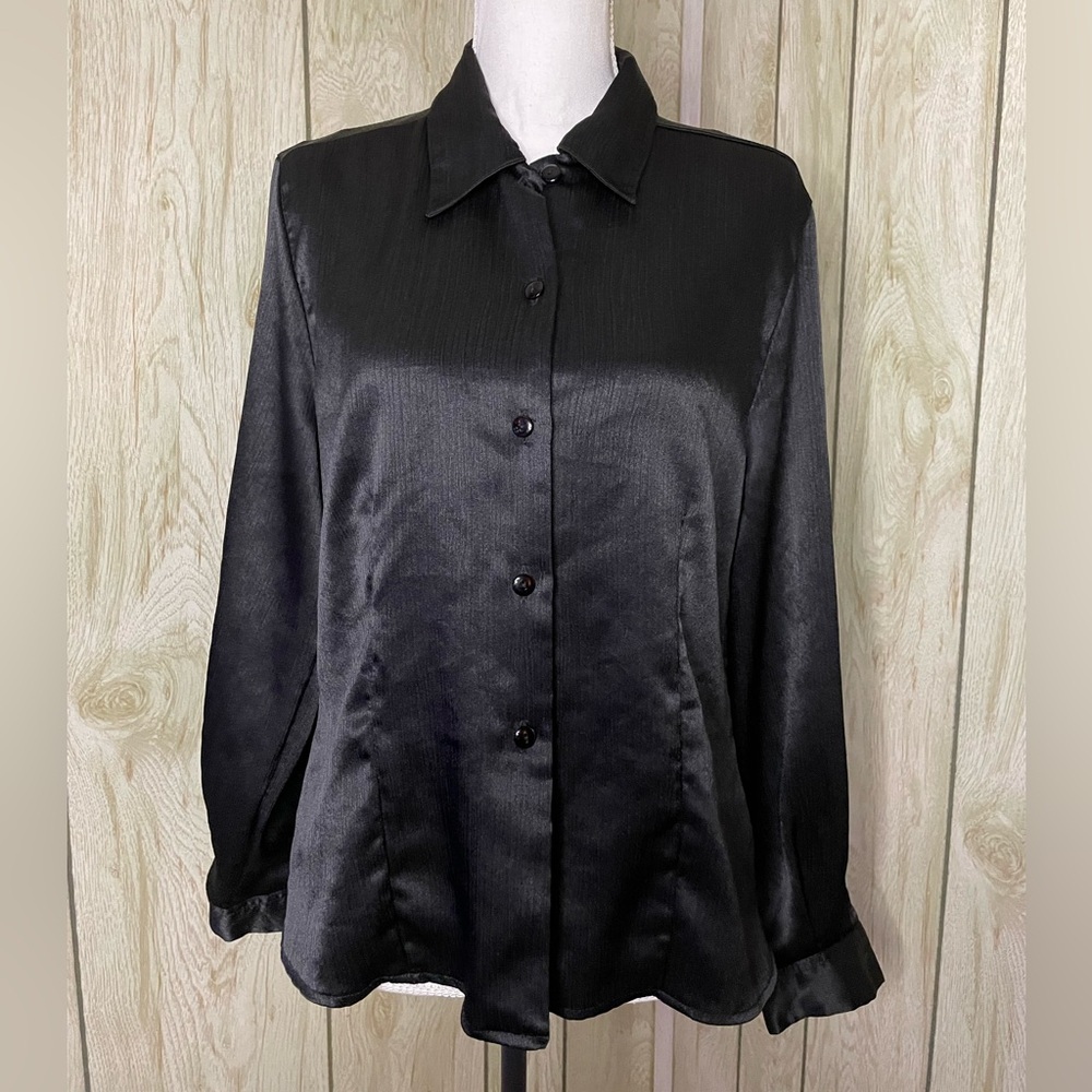 Vintage Black Long Sleeve Button-Up
